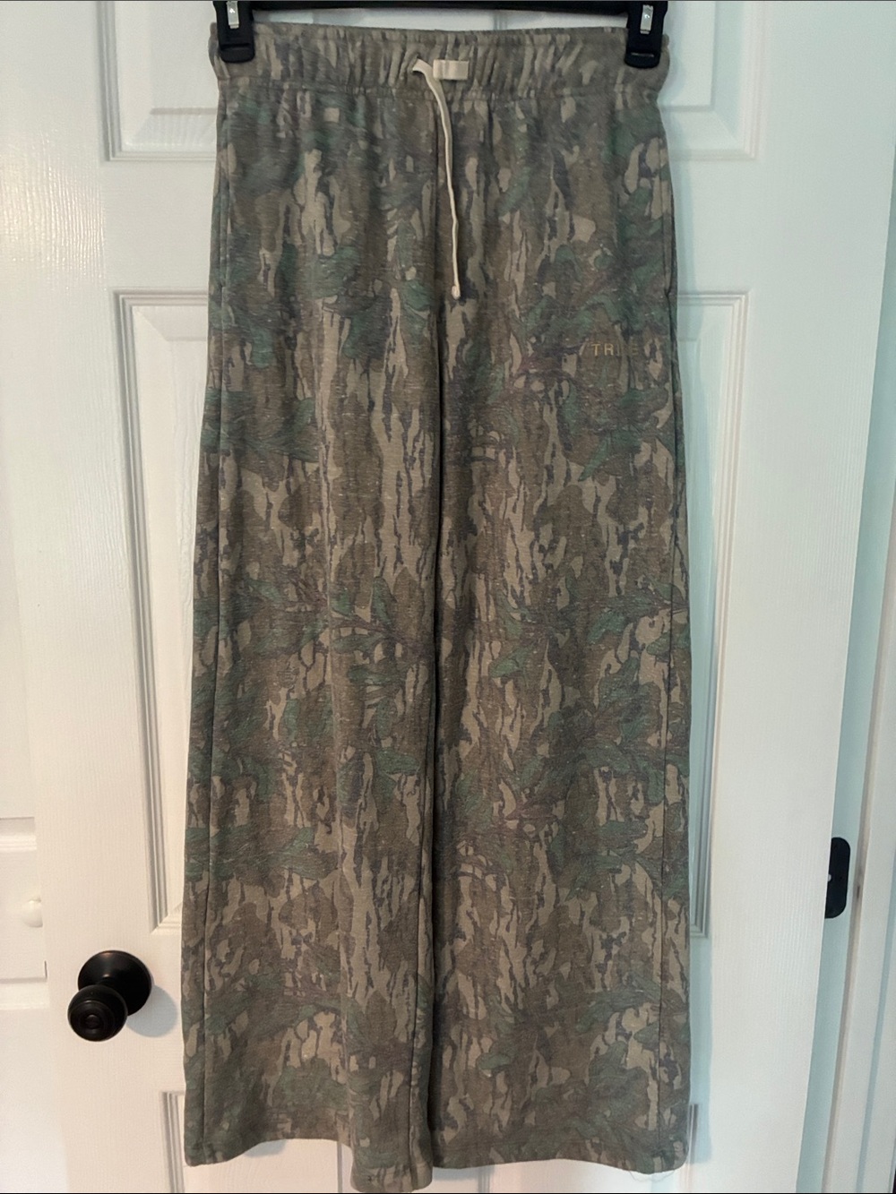 Tribe Kelley Wide Leg Camouflage Lounge Pants in Olive Green - Picture 1 of 4